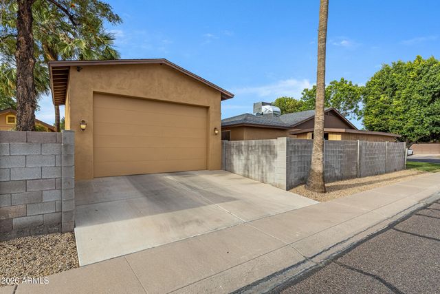 13402 N 47TH Place, Phoenix, AZ 85032