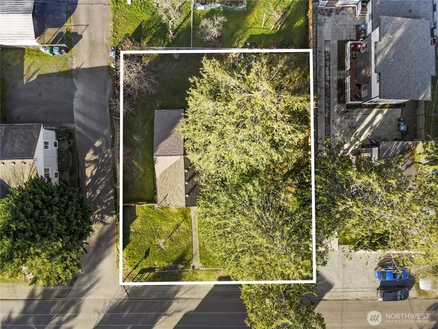 2524 NE 130th Street, Seattle, WA 98125