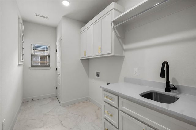 1340 Greyback Lane, Centerton, AR 72719