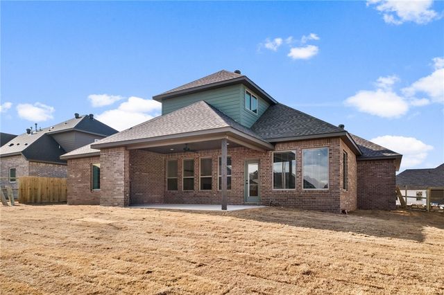 1340 Greyback Lane, Centerton, AR 72719