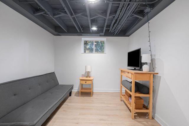 331 Granby Road, Lake Forest, IL 60045