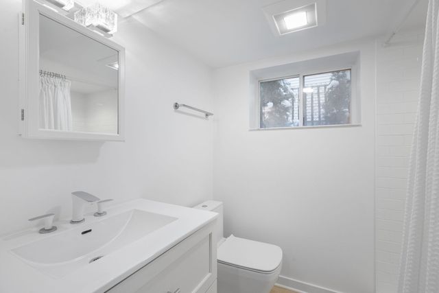 331 Granby Road, Lake Forest, IL 60045