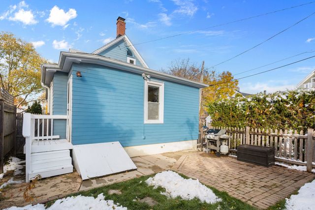 331 Granby Road, Lake Forest, IL 60045