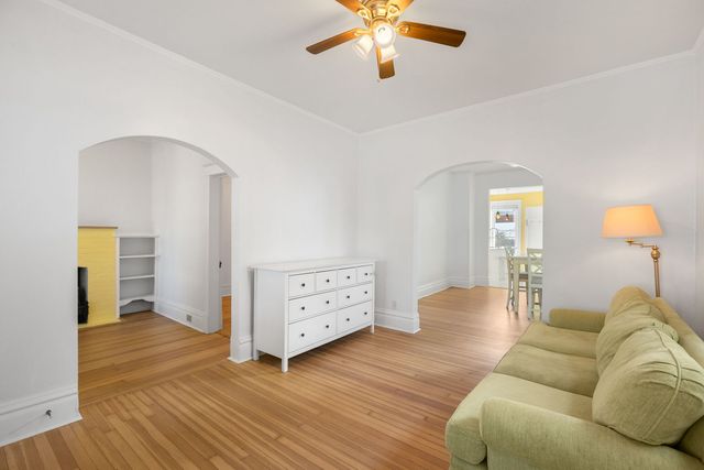 331 Granby Road, Lake Forest, IL 60045