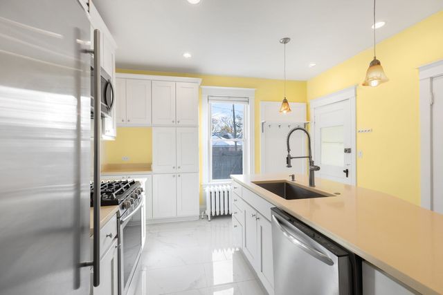 331 Granby Road, Lake Forest, IL 60045