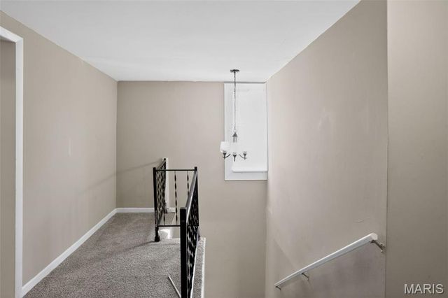 7247 Saint Andrews Place, St Louis, MO 63121