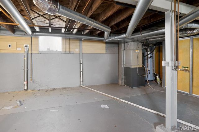 7247 Saint Andrews Place, St Louis, MO 63121