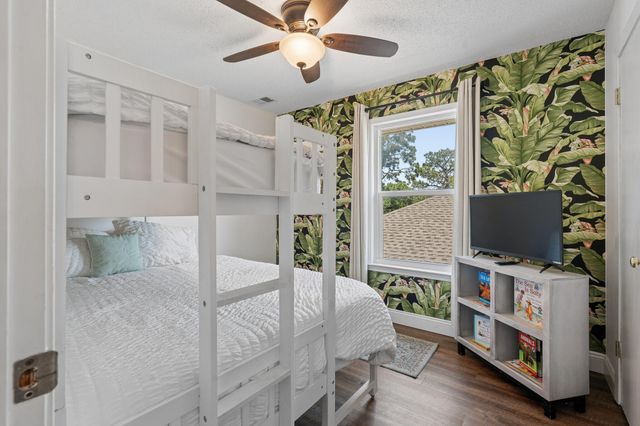 5826 Hilltop Avenue, Panama City Beach, FL 32408