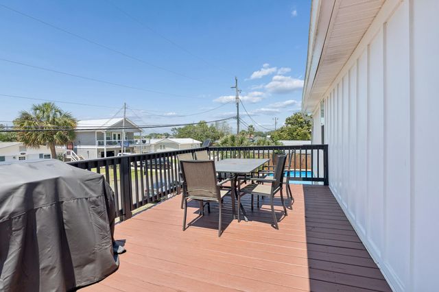 5826 Hilltop Avenue, Panama City Beach, FL 32408