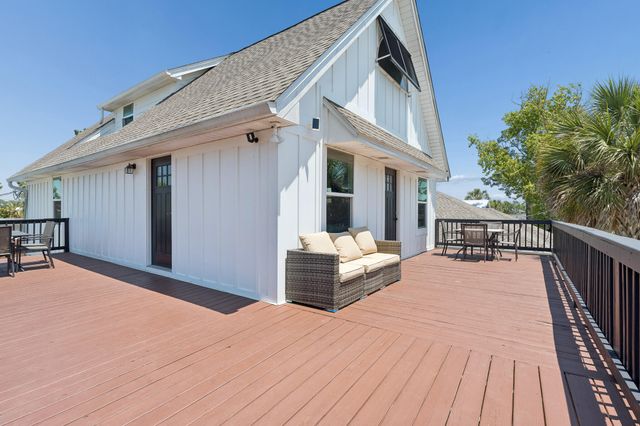 5826 Hilltop Avenue, Panama City Beach, FL 32408
