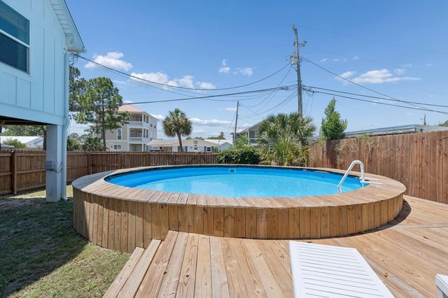 5826 Hilltop Avenue, Panama City Beach, FL 32408
