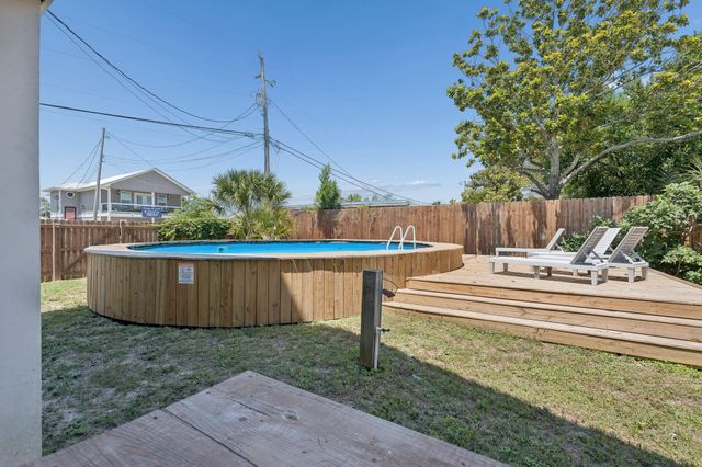5826 Hilltop Avenue, Panama City Beach, FL 32408