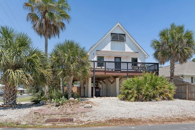 5826 Hilltop Avenue, Panama City Beach, FL 32408