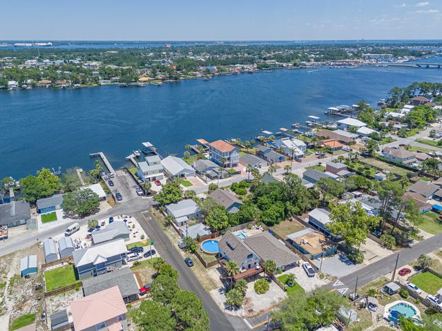 5826 Hilltop Avenue, Panama City Beach, FL 32408