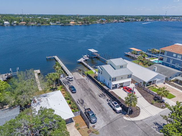 5826 Hilltop Avenue, Panama City Beach, FL 32408