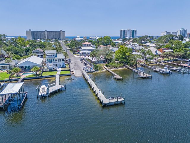 5826 Hilltop Avenue, Panama City Beach, FL 32408