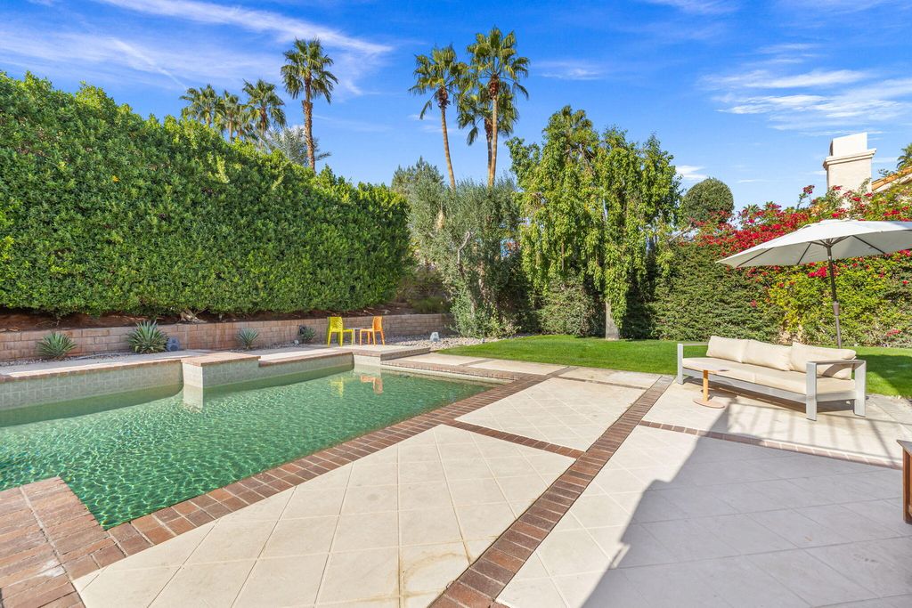 Image 1 of property listing at 403 Cypress Point Drive, Palm Desert, CA 92211