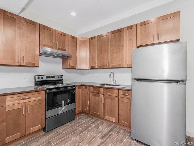 407 Warburton Avenue 2A, Yonkers, NY 10706