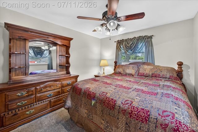 2721 Edgefield Drive, Waterford Charter Township, MI 48328