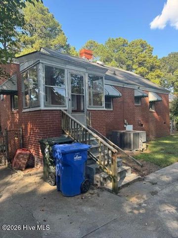 615 Fairfax Avenue NE, Wilson, NC 27893