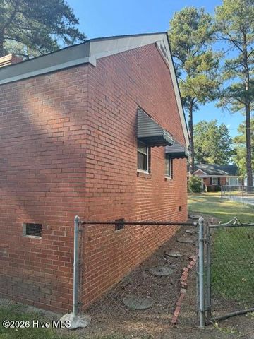 615 Fairfax Avenue NE, Wilson, NC 27893