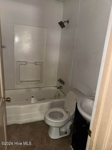 615 Fairfax Avenue NE, Wilson, NC 27893