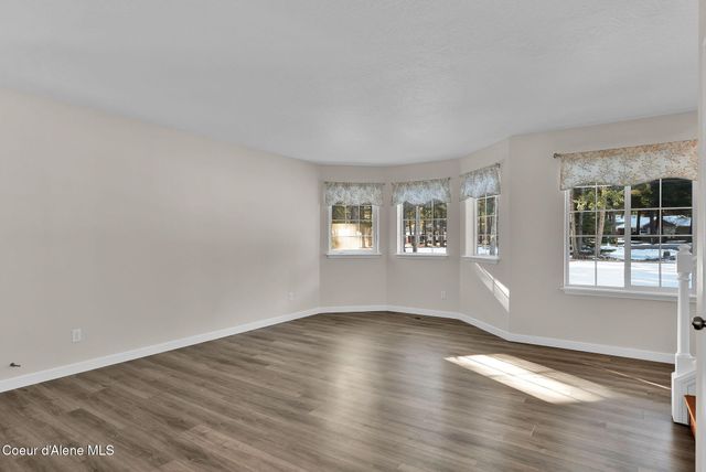 19850 N Gunning Rd, Rathdrum, ID 83858