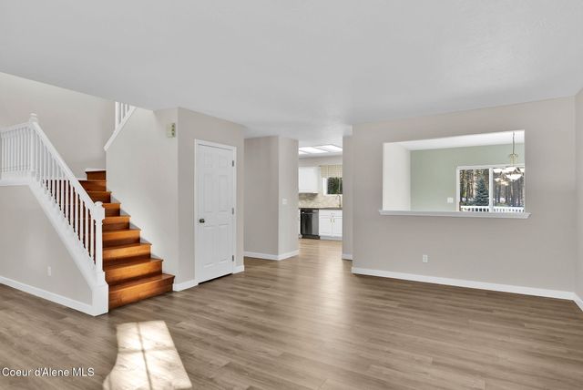 19850 N Gunning Rd, Rathdrum, ID 83858