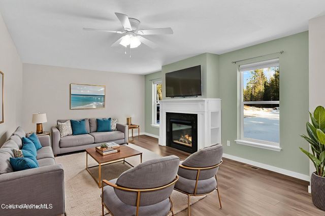 19850 N Gunning Rd, Rathdrum, ID 83858