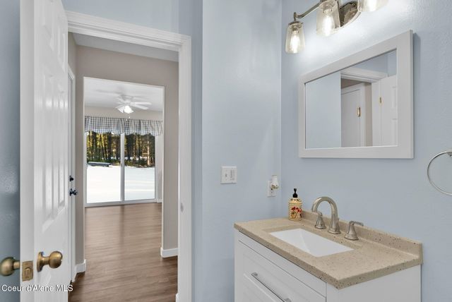 19850 N Gunning Rd, Rathdrum, ID 83858