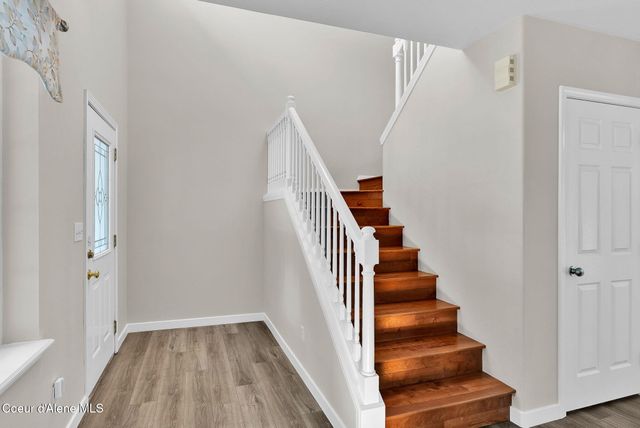 19850 N Gunning Rd, Rathdrum, ID 83858