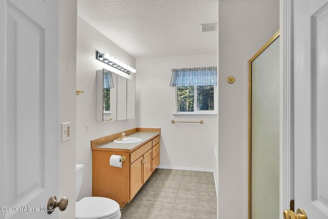 19850 N Gunning Rd, Rathdrum, ID 83858