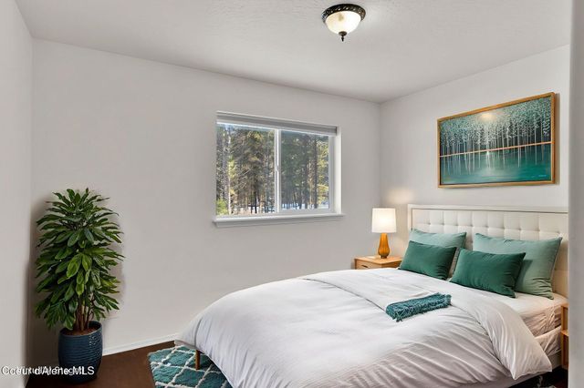 19850 N Gunning Rd, Rathdrum, ID 83858