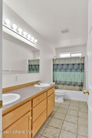 19850 N Gunning Rd, Rathdrum, ID 83858