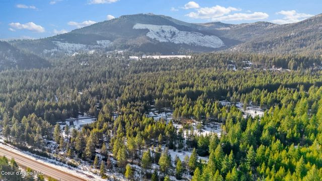 19850 N Gunning Rd, Rathdrum, ID 83858