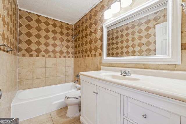 131 Heron Drive, Riverdale, GA 30274