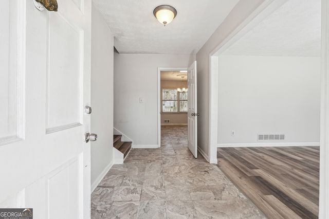 131 Heron Drive, Riverdale, GA 30274