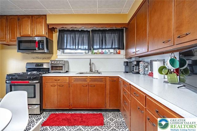 927 North 20th Street, Allentown City, PA 18104