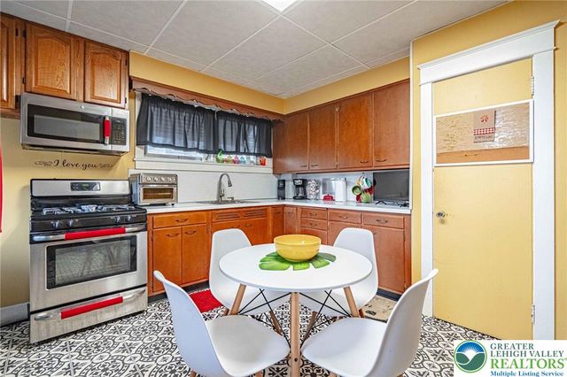 927 North 20th Street, Allentown City, PA 18104