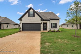 13854 Molly Madeline Lane, Olive Branch, MS 38654