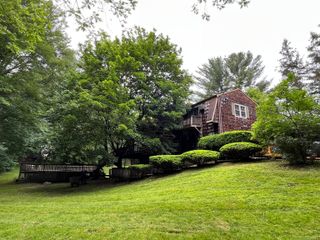 17 Blake Street, Norwalk, CT 06851