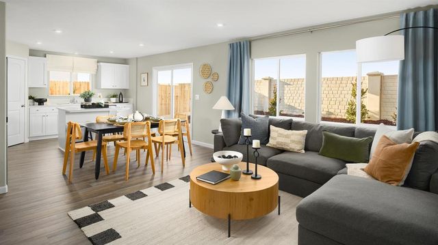 1850 Solimar Dr, Los Banos, CA 93635