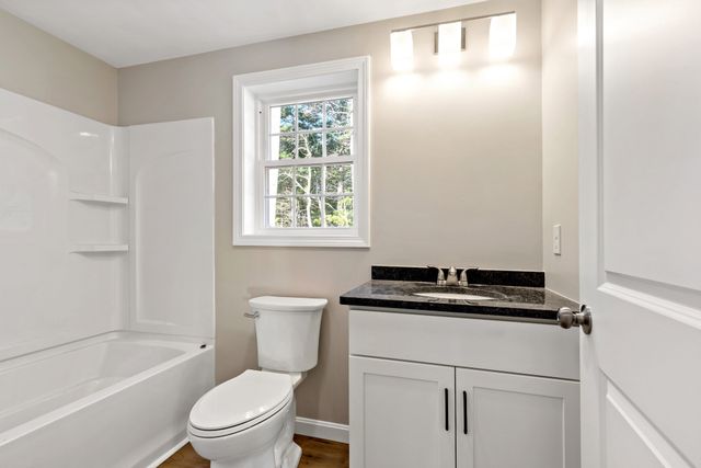 43 Bumblebee Dr, Plymouth, MA 02360