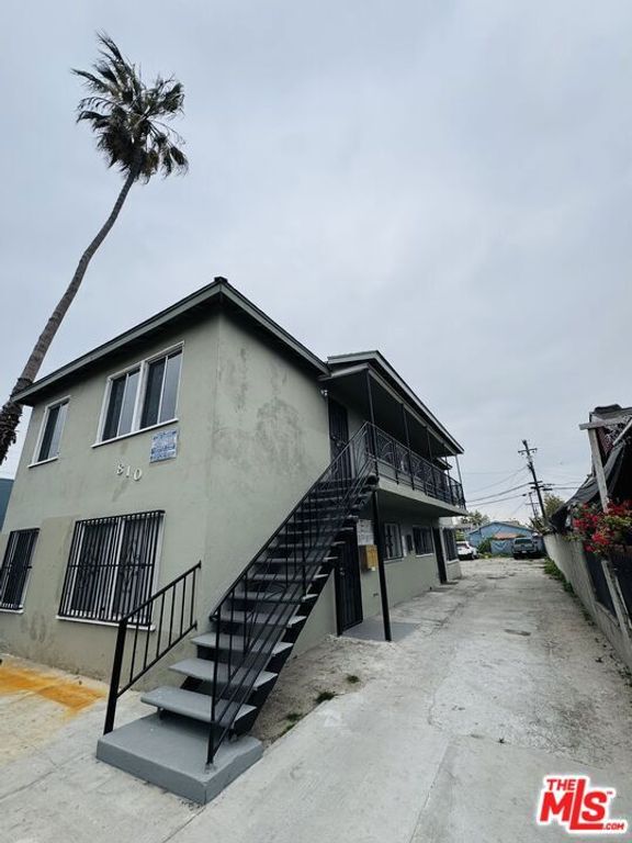 810 W 62nd Street 4, Los Angeles, CA 90044