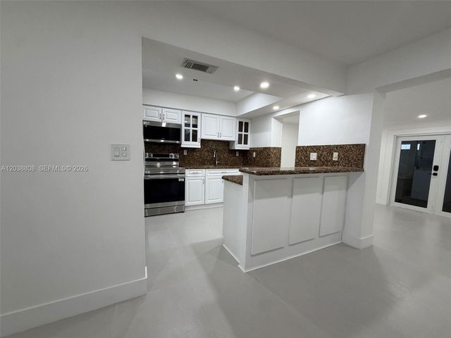 501 NW 25th Ct 501A, Miami, FL 33125