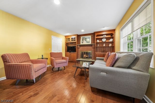 230 Belvidere Ave, Fanwood Boro, NJ 07023