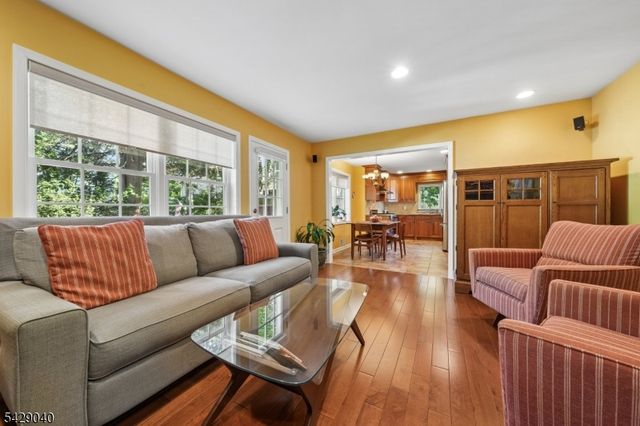230 Belvidere Ave, Fanwood Boro, NJ 07023