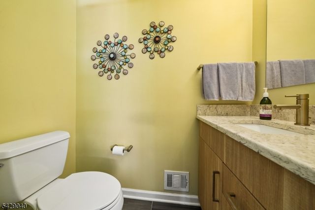 230 Belvidere Ave, Fanwood Boro, NJ 07023