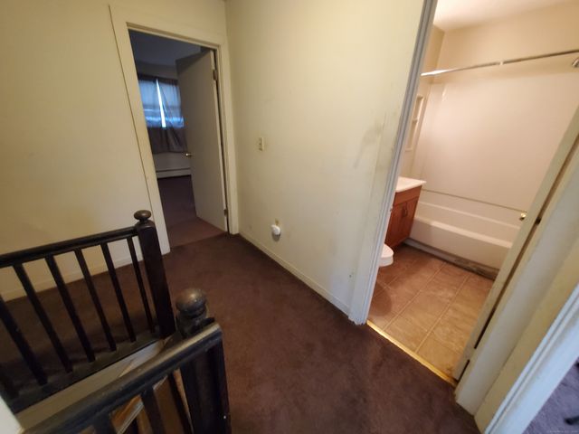 67 Enfield Street 67, Hartford, CT 06112