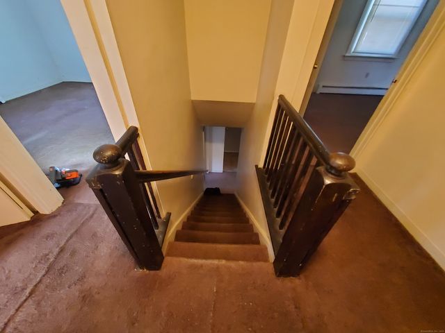 67 Enfield Street 67, Hartford, CT 06112